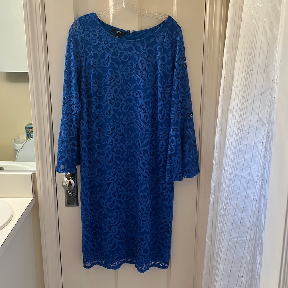 Alfani Woman size 14W lace blue dress.